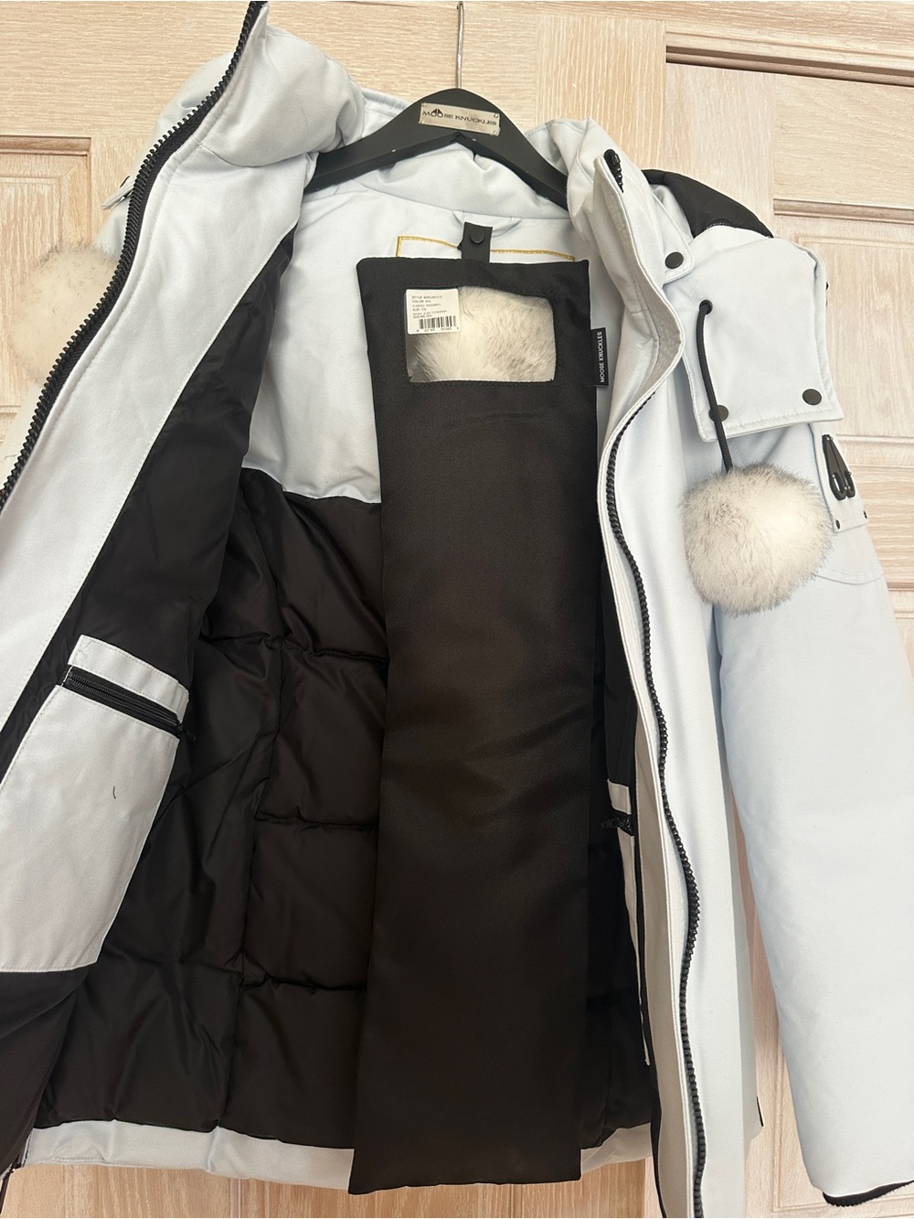 Moose Knuckles White Fur-Trim Ski Puffer Jacket - Picture 4 of 7